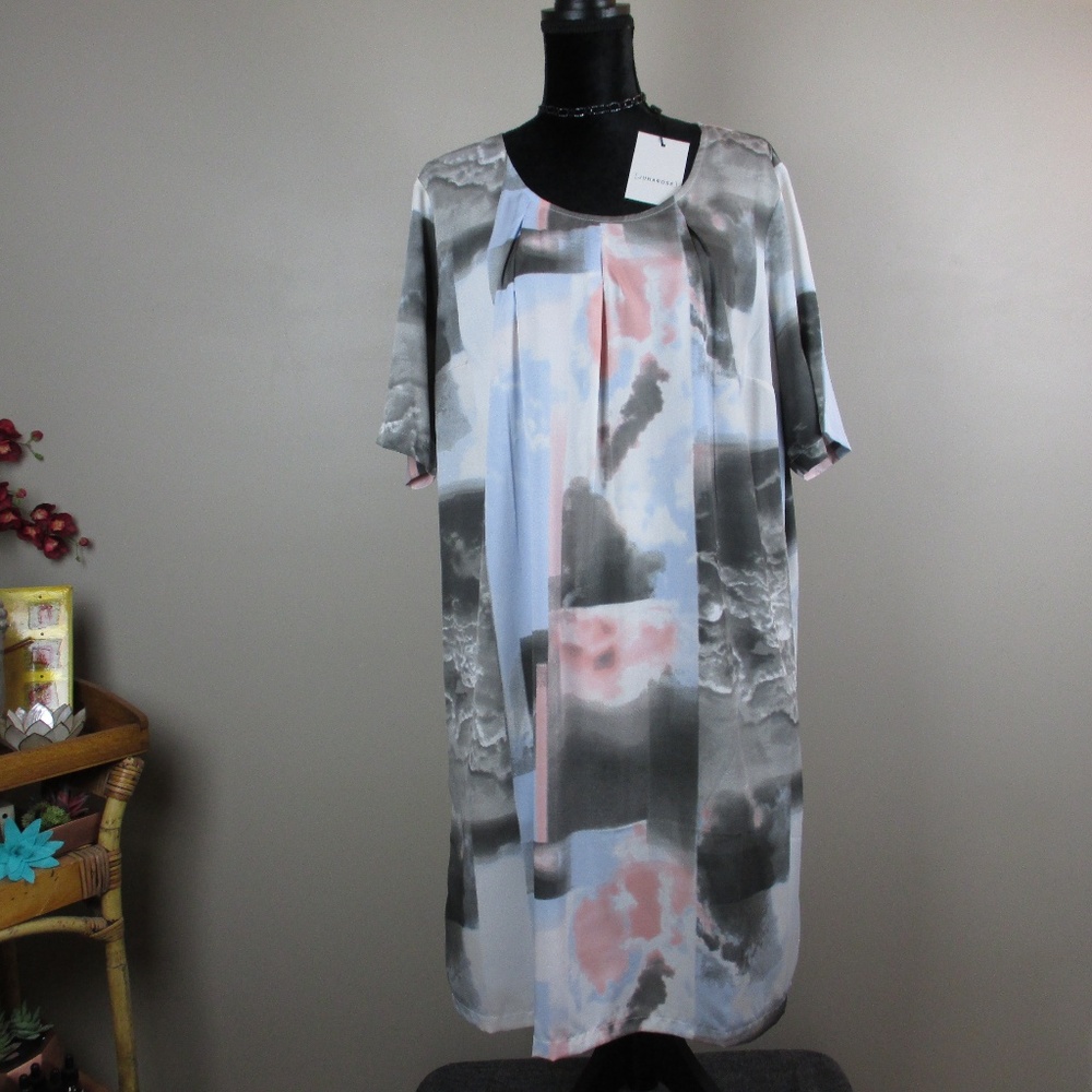 Junarose Dress Size 16